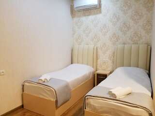 Отели эконом-класса Lotus Ахалцихе Двухместный номер с 1 кроватью или 2 отдельными кроватями-10